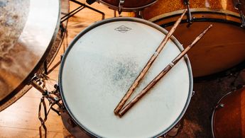 Как запустить уроки игры на барабанах и сделать бизнес