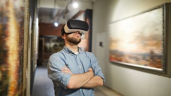 Eröffnung einer VR-Kunstgalerie