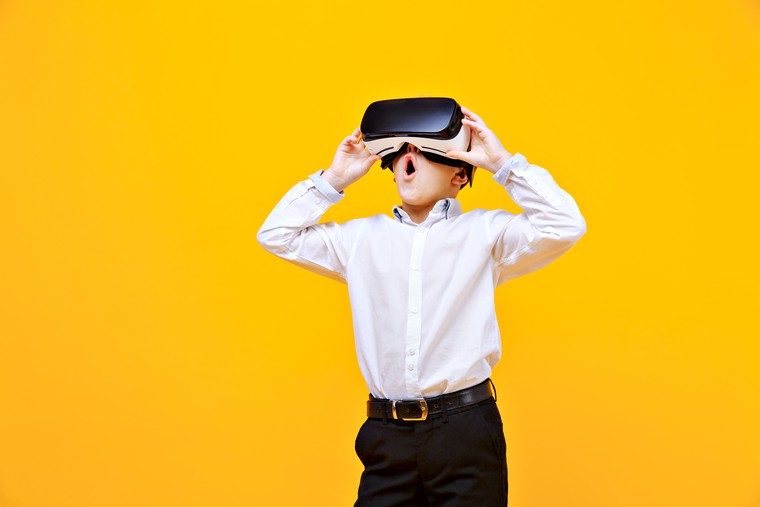 Экскурсия для детей в очках VR